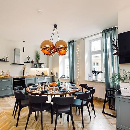 Elvis Apartment/11 Beds/6 Bedrooms/Riga Old Town Exterior photo